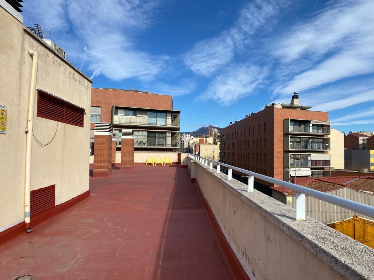 Appartement Piscina En Centro De Terrassa Extérieur photo