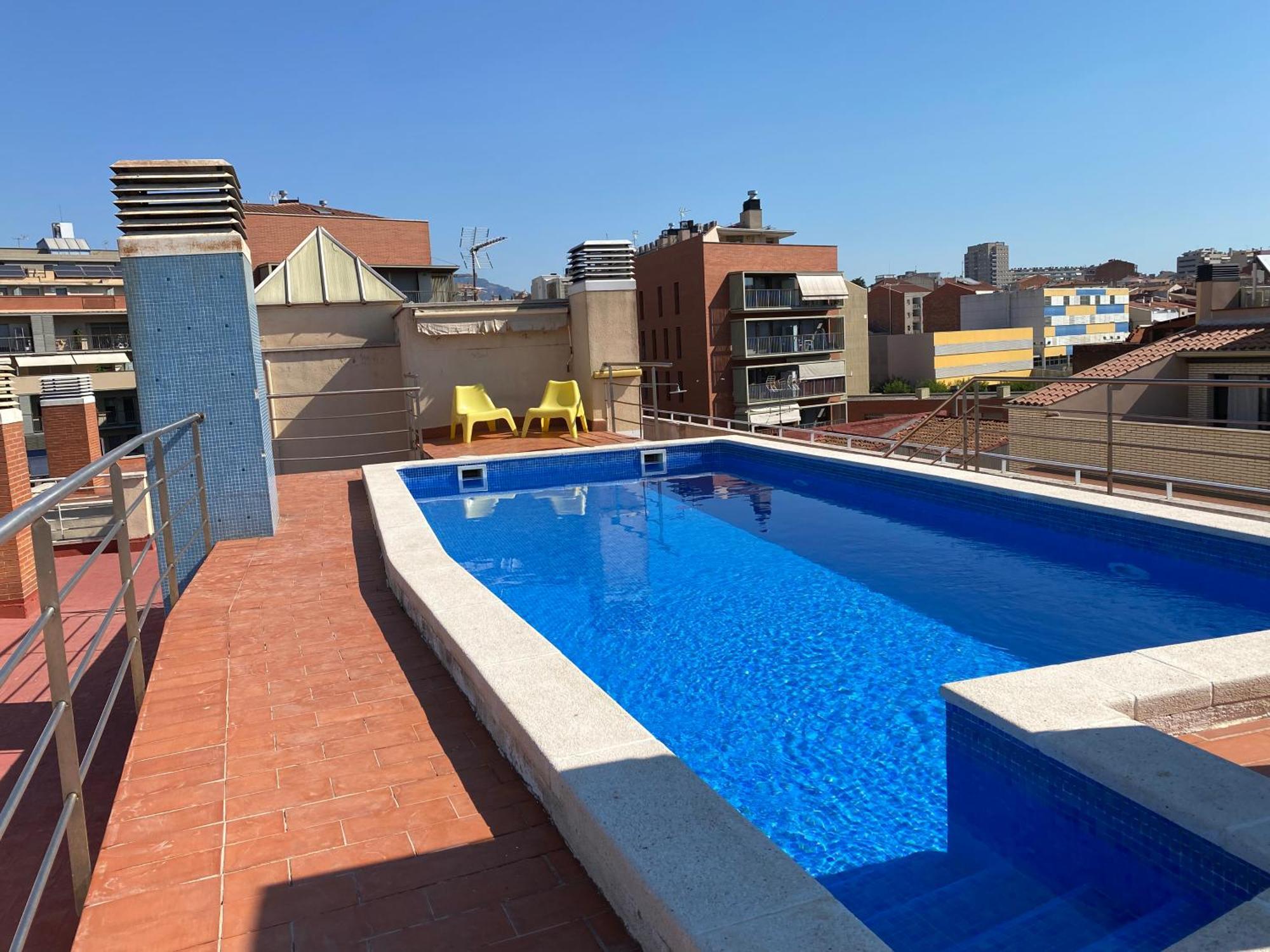 Appartement Piscina En Centro De Terrassa Extérieur photo